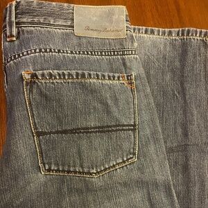 Tommy Bahama 32 x 32 Denim